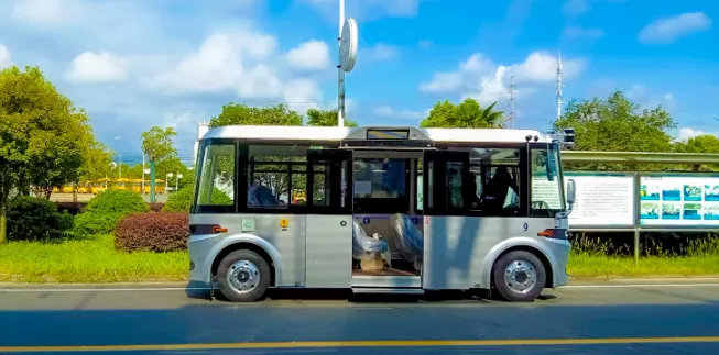 driverless mini buses