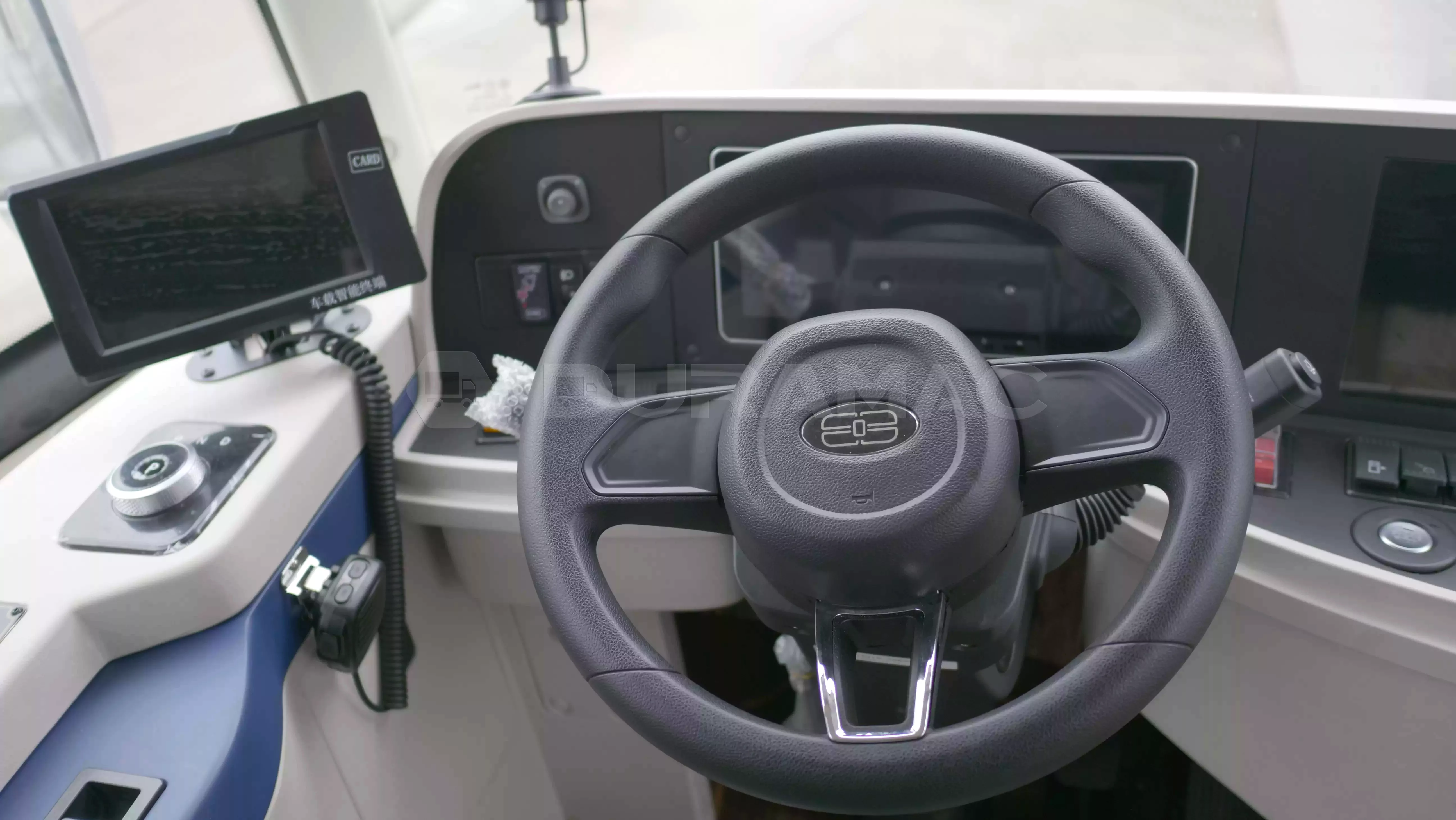 Dongfeng EQ6580CTBEV Pure Electric Bus-2